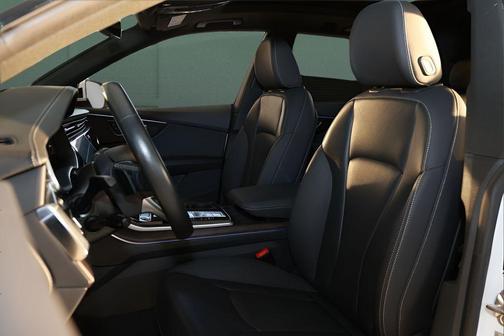2021 Audi Q8 55 Prestige