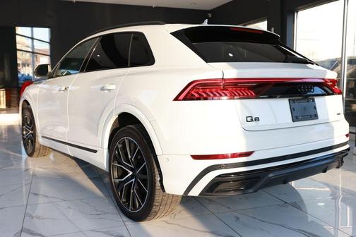 2021 Audi Q8 55 Prestige
