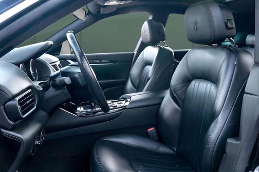 2021 Maserati Levante Base