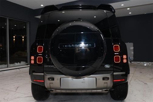 2023 Land Rover Defender 110 X-Dynamic SE