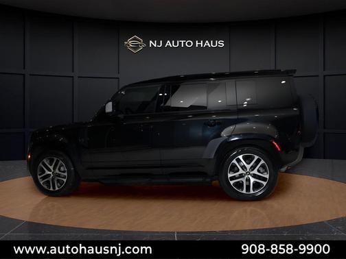 2023 Land Rover Defender 110 X-Dynamic SE