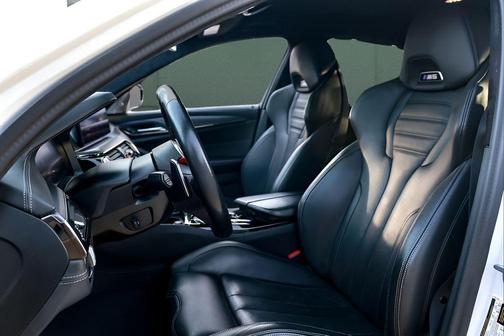 Alpine White 2023 BMW M5 Base