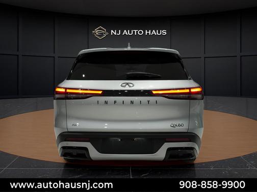 2023 INFINITI QX60 Pure