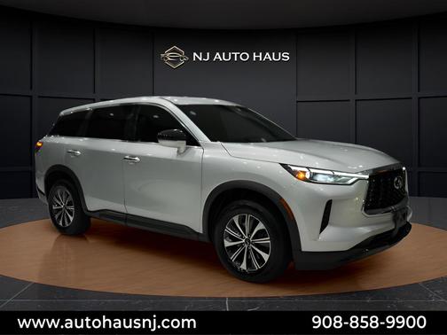 2023 INFINITI QX60 Pure