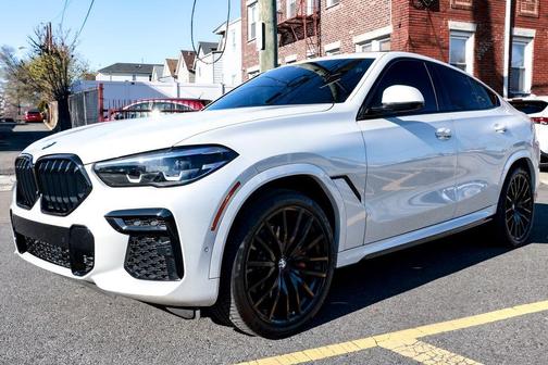 Mineral White Metallic 2023 BMW X6 xDrive40i