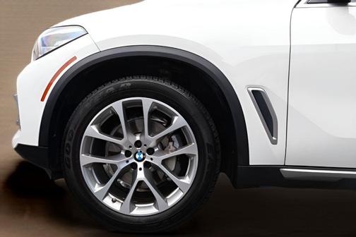 Alpine White 2021 BMW X5 sDrive40i