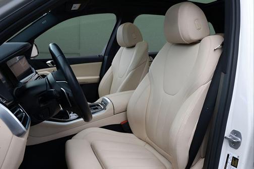 Alpine White 2021 BMW X5 sDrive40i