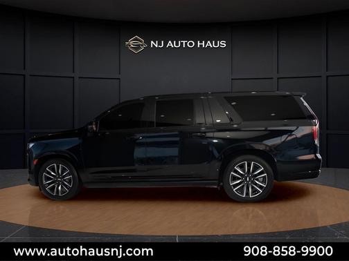 2021 Cadillac Escalade ESV Sport