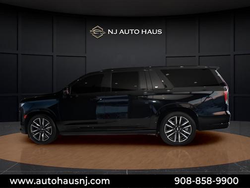 2021 Cadillac Escalade ESV Sport