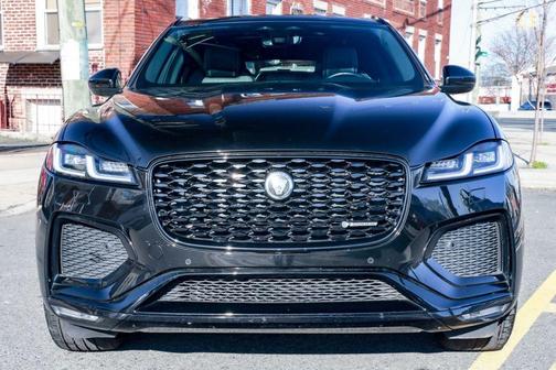 Santorini Black 2024 Jaguar F-PACE P250 R-Dynamic S