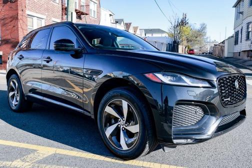 Santorini Black 2024 Jaguar F-PACE P250 R-Dynamic S