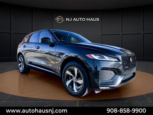 Santorini Black 2024 Jaguar F-PACE P250 R-Dynamic S