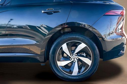 Santorini Black 2024 Jaguar F-PACE P250 R-Dynamic S