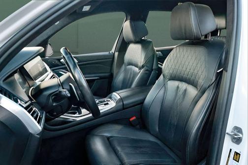 Alpine White 2021 BMW X7 M50i