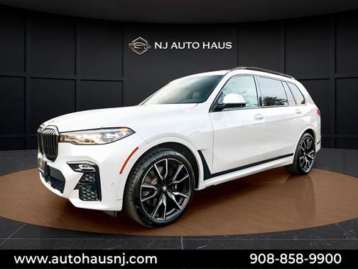 Alpine White 2021 BMW X7 M50i