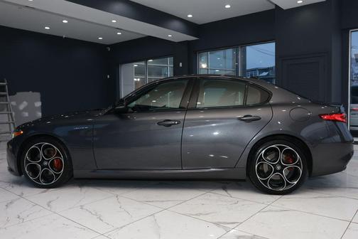 2023 Alfa Romeo Giulia Veloce