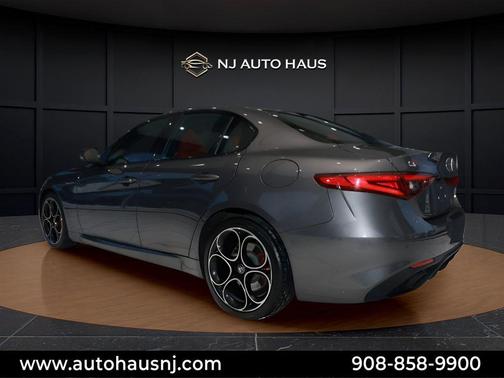 2023 Alfa Romeo Giulia Veloce