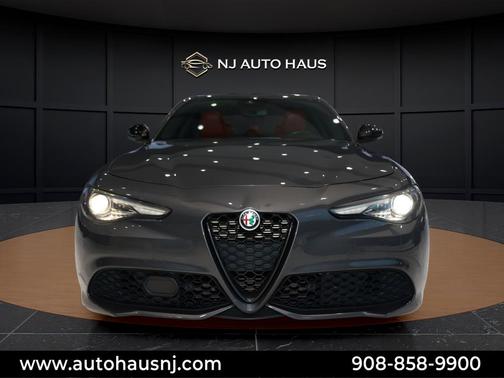2023 Alfa Romeo Giulia Veloce