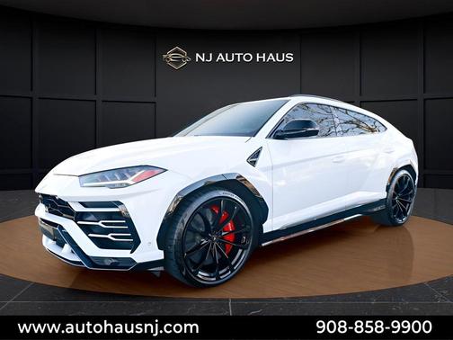 2023 Lamborghini Urus S