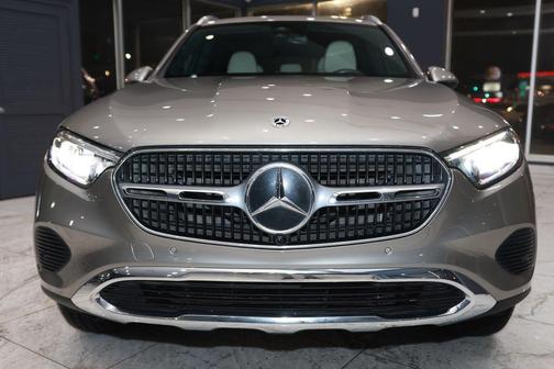 2023 Mercedes-Benz GLC 300 Base