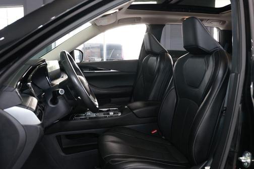 2023 INFINITI QX60 Pure