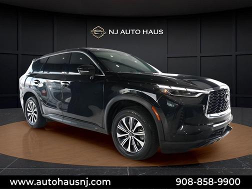 2023 INFINITI QX60 Pure