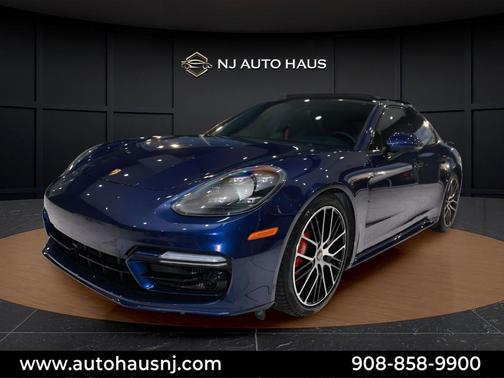 2021 Porsche Panamera GTS