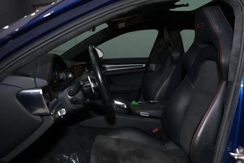 2021 Porsche Panamera GTS