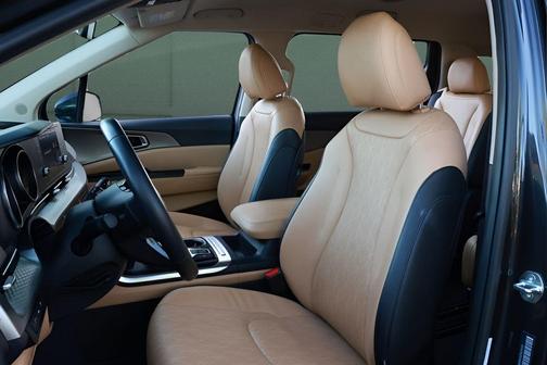 Metal 2024 Kia Carnival LX Seat Package