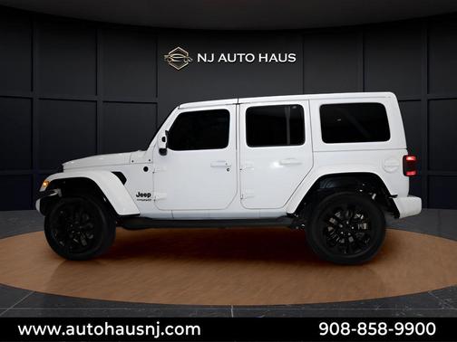 2021 Jeep Wrangler Unlimited Sahara Altitude