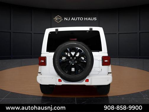 2021 Jeep Wrangler Unlimited Sahara Altitude