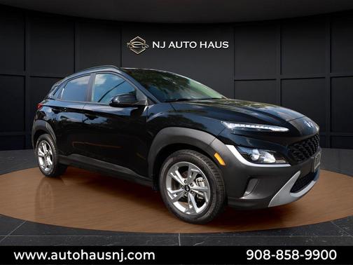 Ultra Black 2022 Hyundai KONA SEL