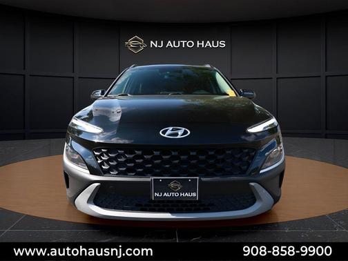 Ultra Black 2022 Hyundai KONA SEL