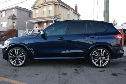 2021 BMW X5 M50i