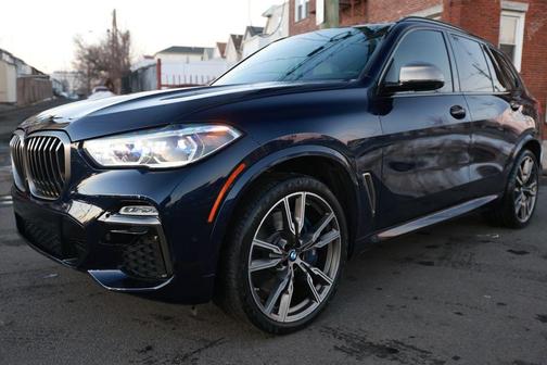 2021 BMW X5 M50i