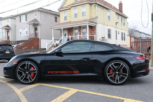 2017 Porsche 911 Carrera S