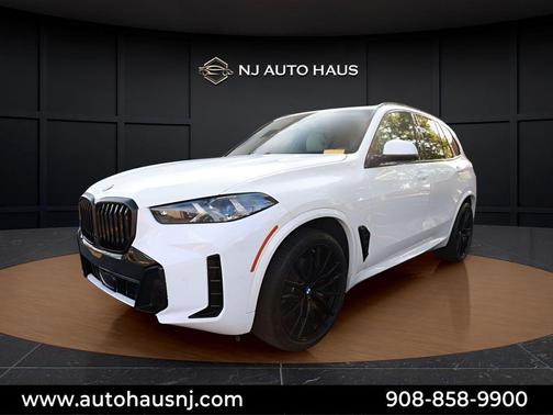 Alpine White 2024 BMW X5 xDrive40i