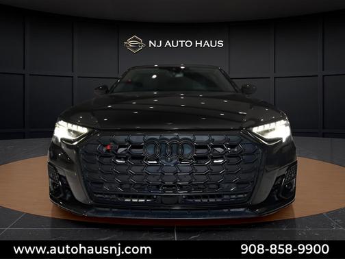 2022 Audi S8 4.0T quattro