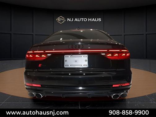2022 Audi S8 4.0T quattro