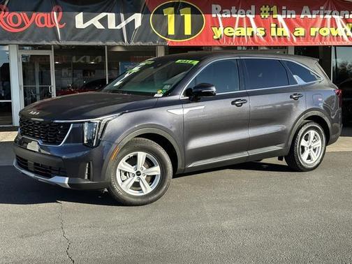 2025 Kia Sorento LX