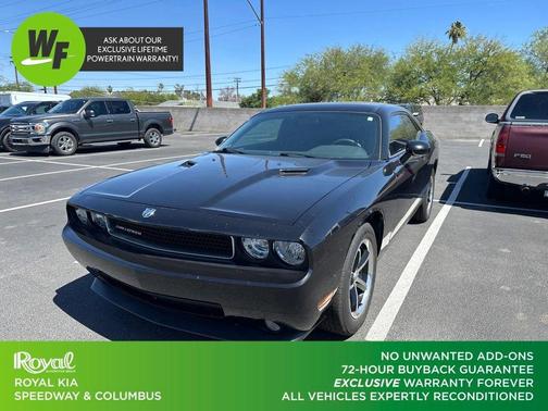 Brilliant Black 2010 Dodge Challenger SE