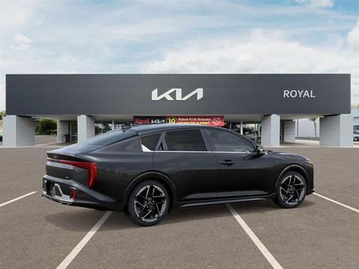 2025 Kia K4 GT-Line
