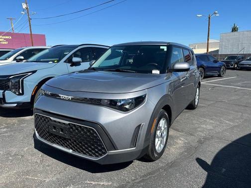 Steel Gray 2025 Kia Soul LX