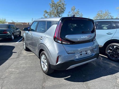 Steel Gray 2025 Kia Soul LX