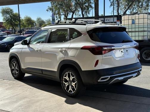 2023 Kia Seltos EX