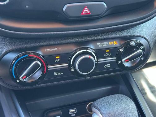 Gray 2025 Kia Soul LX