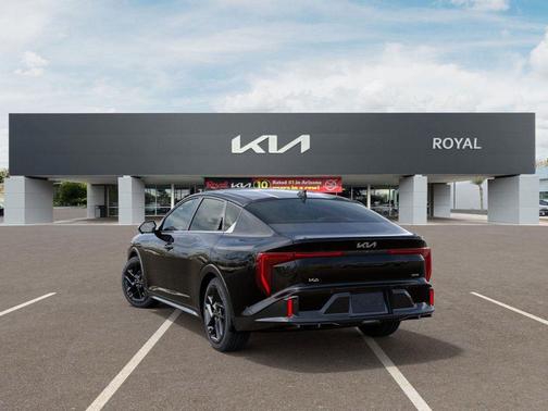 2025 Kia K4 GT-Line Turbo