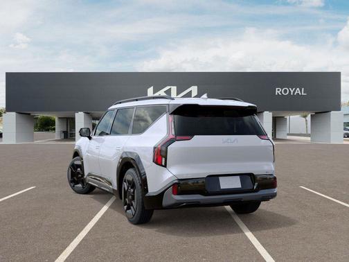 2026 Kia EV9 GT-LINE