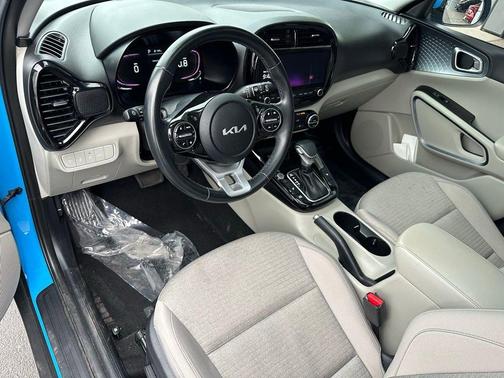 2023 Kia Soul EX