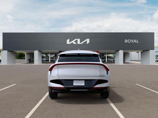 2025 Kia EV6 Light